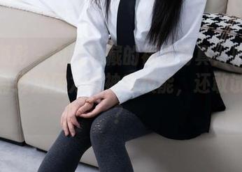 甜予摄影 – 肉肉私藏的裸足写真：听说脚丫子有释放压力的神奇技能，还敢试试吗？