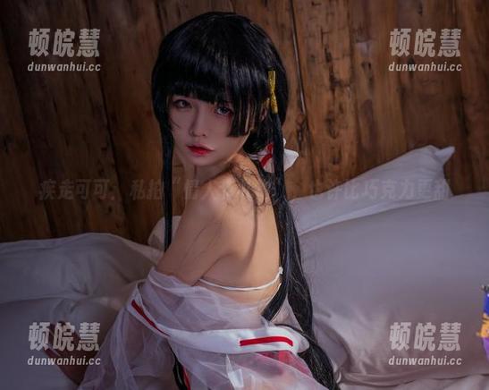 疾走可可：私拍“情人节礼物”，也许比巧克力更甜