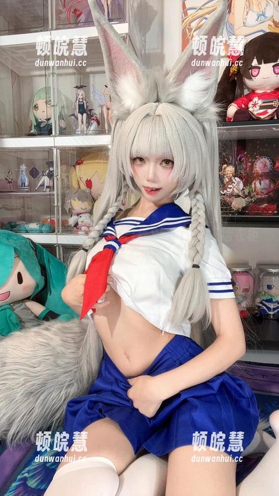 白栎Shirly 免费水手服照片:白栎Shirly又来给衣柜添麻烦了