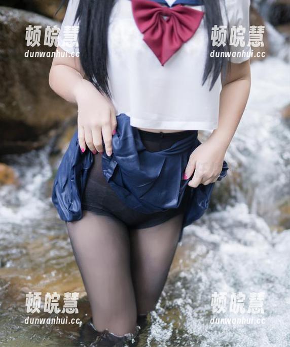 白烨烨全套，腿长就应该任性啊！