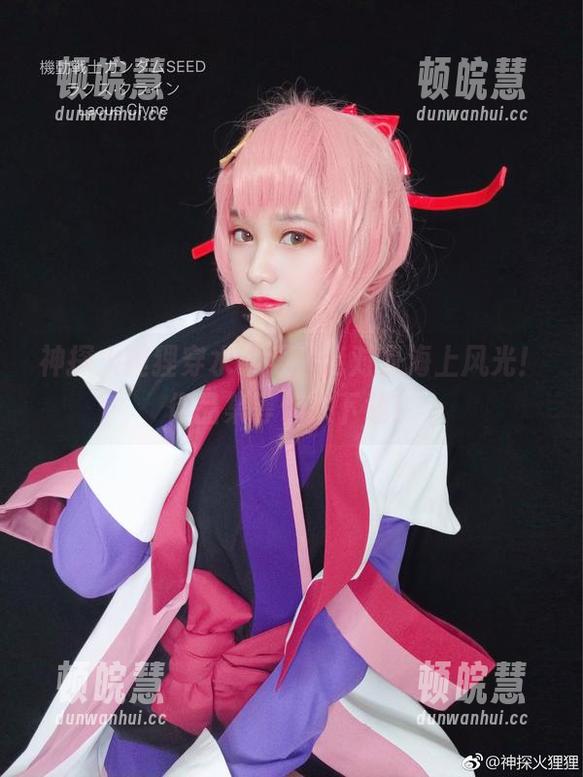 神探火狸狸 神探火狸狸穿水手服,绝对是海上风光!作品集等你来下载!