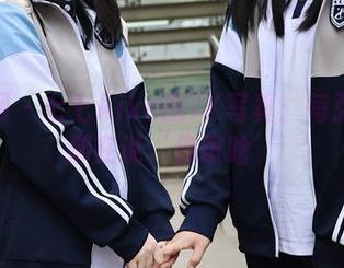 秀人网 – 七七kiko的JK写真：每张图片都在说‘你瞅啥’