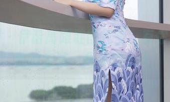 秀人网 – 伊诺高跟鞋图包里，有你想象不到的走法…我真想go！