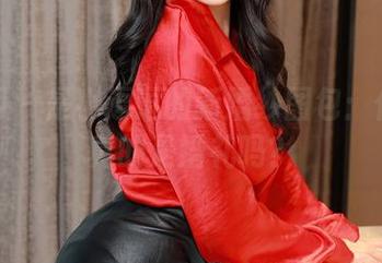 秀人网 – 是小逗逗的新婚纱图包：你以为真的是婚礼吗？