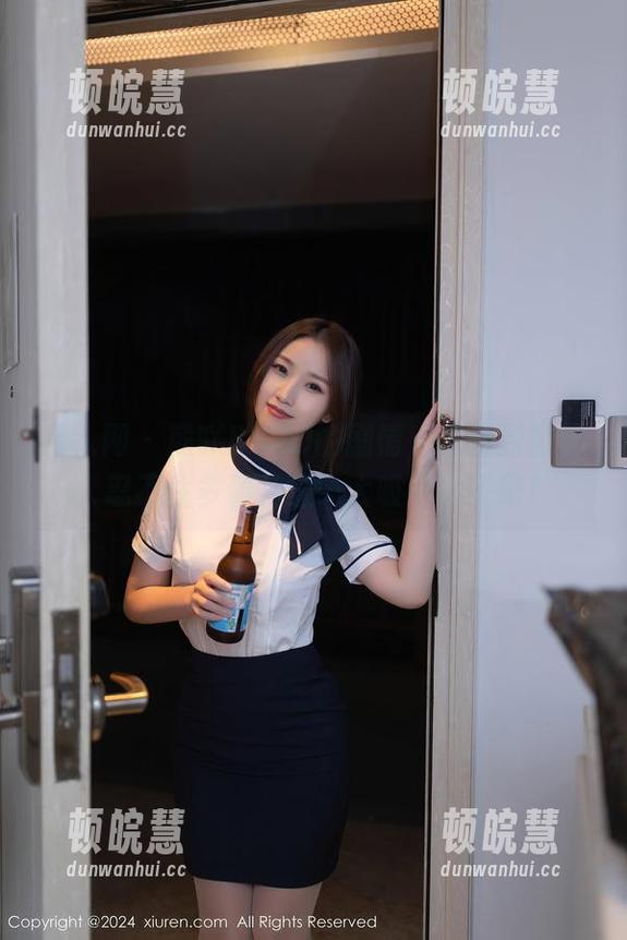 秀人网-熊吖BOBO 秀人网 - 熊吖BOBO的剧情,高清原图让人忍不住多看几遍…太吸引人了吧!