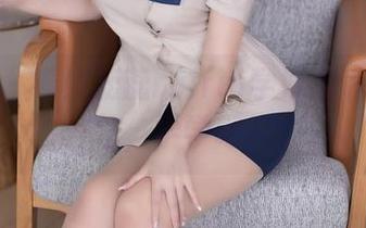 秀人网 – 看！蕊蕊ruirui学妹的私拍新写法，学学吧！