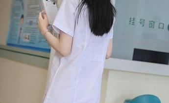 秀人网 – 如果谭小灵的秘密图集是免费的，那我不想舔屏也得舔屏！
