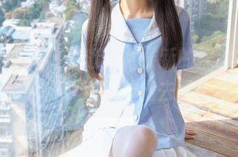 稚乖画册 – 夜夜逛街，最新的黑丝写真资源，看得我直想冲出去买一条！