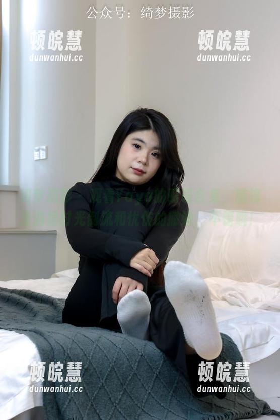 绮梦摄影 - 观看Yaya的眼镜合集，脑海里满是时光倒流和忧伤的撒娇，不错哦！