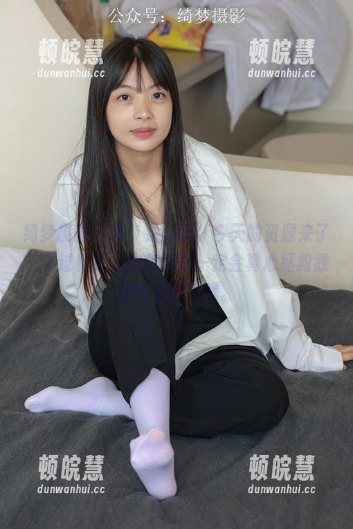 绮梦摄影-稻芽儿 绮梦摄影 - 咳,放心吧,今天的资源来了,不过稻芽儿的旗袍不一定会真心拯救我的审美疲劳哦。