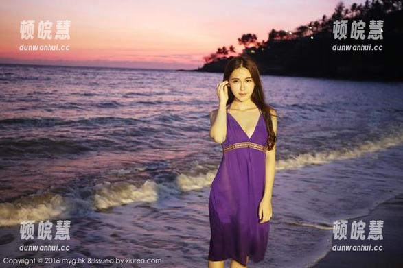 美媛馆-唐琪儿Beauty 美媛馆 - 唐琪儿Beauty今天更新的长腿原图,有点让人想一探究竟的意思!