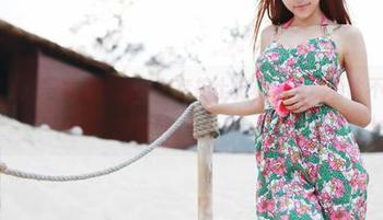 美媛馆 – 高清写真：小魔女奈奈护士扮相，发现看诊不仅治病，还能看乐！