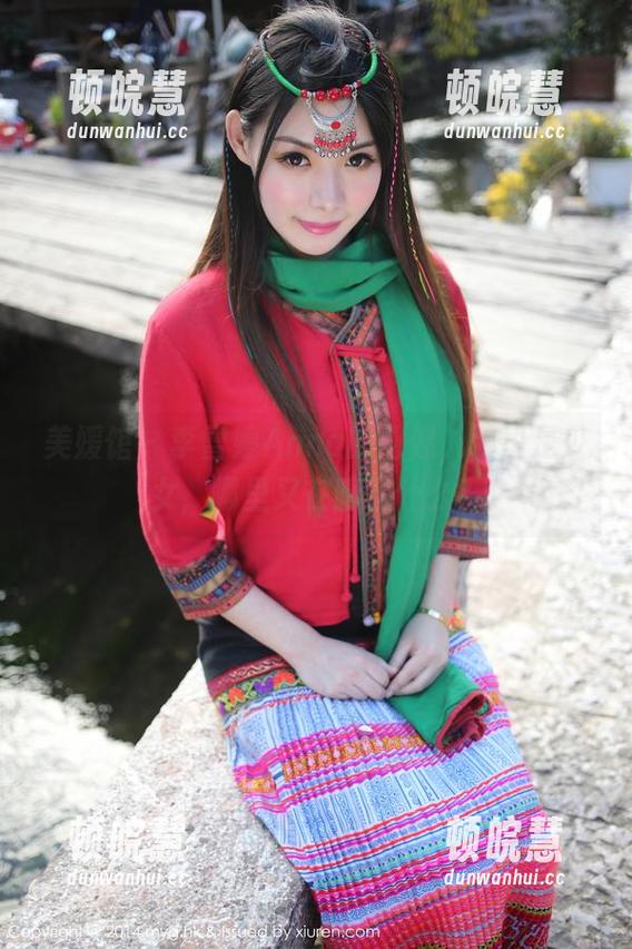美媛馆-李雪婷Anna 美媛馆 - 李雪婷Anna的画像,哪里是少女,哪里又在暗示什么?