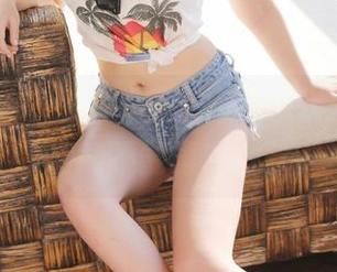 美媛馆 – 每张照片都在问，软软爱吃肉的校服能不能再穿一次？