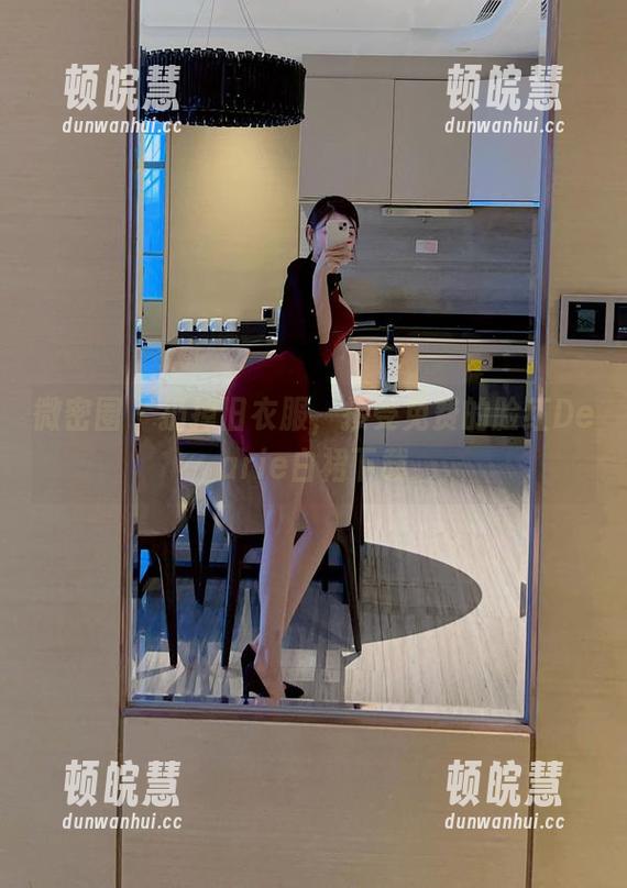 脸红Dearie 微密圈 - 扔掉旧衣服,接受免费的脸红Dearie白裙下载