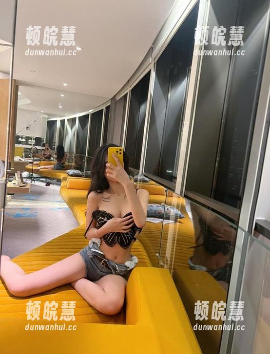 微密圈 - 在葛征的图库里找清纯，结果取得是变态的清爽！