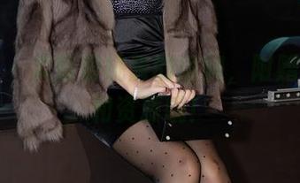 语画界 – 卖萌蜜桃酱的瑜伽，附赠超美图和资源哦！