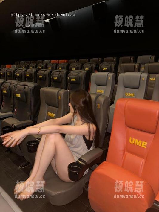 微密圈 - 精选图片，轩子巨2兔的可爱姿态抓得住！好想也有她那种魔力！
