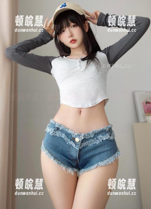 迷之呆梨 更新包邮?迷之呆梨浴缸套图,居然还真有人在水里沉思。