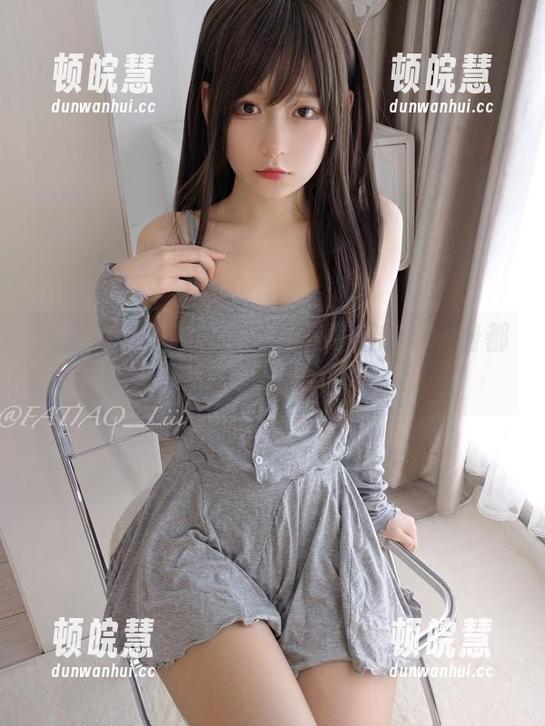 迷之呆梨 迷之呆梨的泳衣合集,下载后的每一瞥都让人心旷神怡