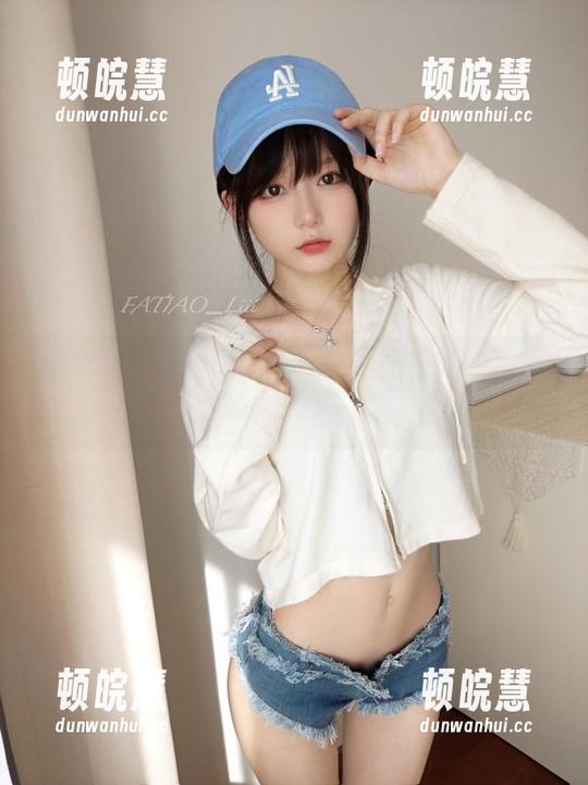 迷之呆梨 迷之呆梨的快乐时光:高清折耳猫少女,简直是猫界的女神!
