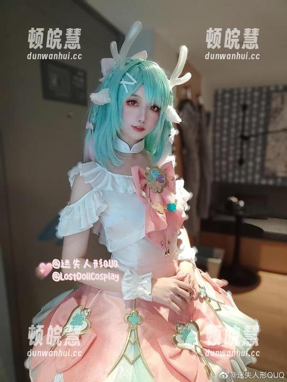 迷失人形QUQ 每一页都是狂欢,迷失人形QUQ的学院幻想曲图包值得一看
