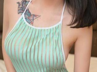 青豆客 – 施忆佳Kitty酱的夏日私房，真有那么热吗？我已经流汗了！
