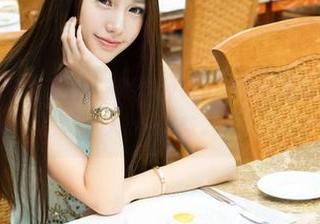青豆客 – 一组全套图片，梓萱Crystal在御水温泉的样子真得让人小声咕哝。