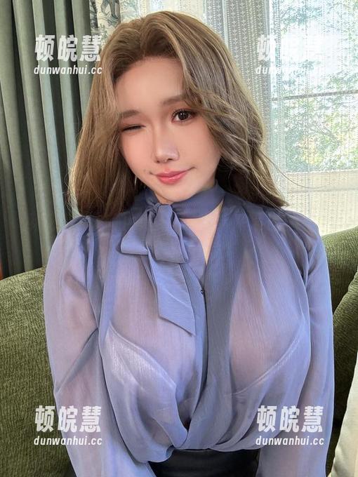 麻花麻花酱和纯白的碰撞，高清原图里有种迷离的魔力